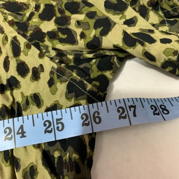 Lularoe Michael Cheetah Print Button Up Shirt - Picture 4 of 5